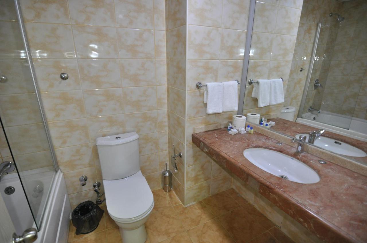 My Dome Economy Hotel อิสตันบูล ภายนอก รูปภาพ